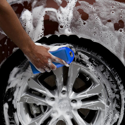 Cleaning Sponge for Tires – Shine and Precision