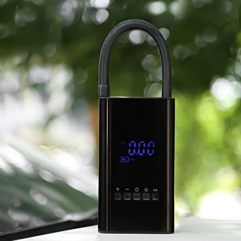 Portable Mini Compressor – LED Display and Adjustable Pressure