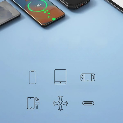 شاحن سيارة سريع – متوافق مع آيفون وUSB-C