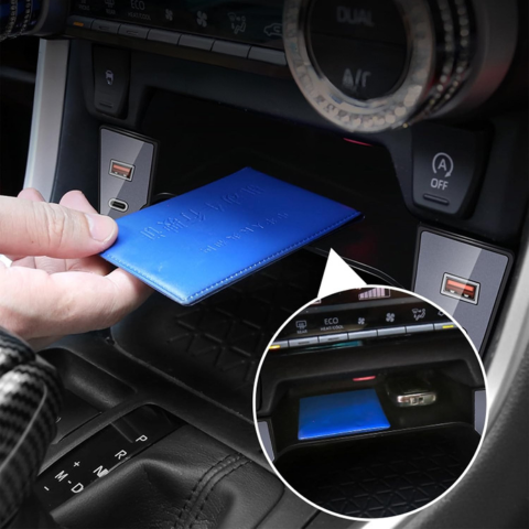 USB auto hub — rychlé nabíjení a diskrétní instalace 