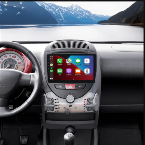 Multimedia Screen Car – Connectivity and Driving Comfort 